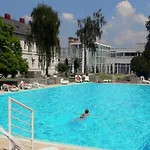 365 Vajana & Jacuzzi *