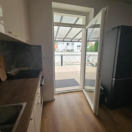 365 Vajana & Jacuzzi Apartment *