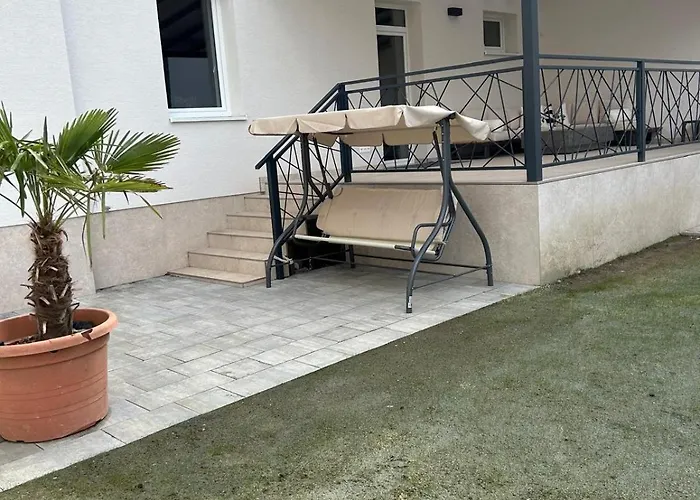 365 Vajana&jacuzzi, Wallbox, Free Parking *