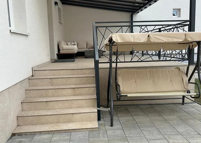 365 Vajana & Jacuzzi Appartement Piest'any