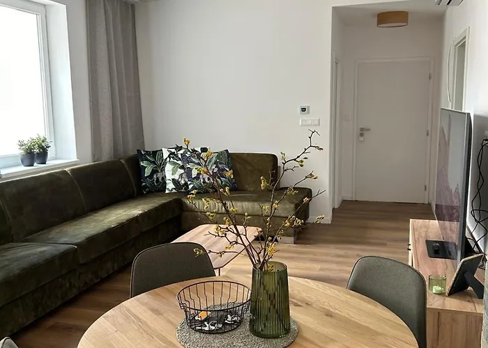 Appartamento 365 Vajana&jacuzzi, Wallbox, Free Parking